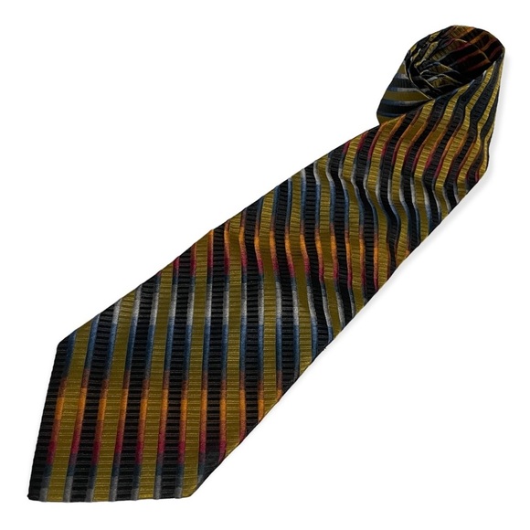 Roundtree & Yorke 100% Silk Tie Gold Multicolored Striped Mens Classic - Picture 1 of 8